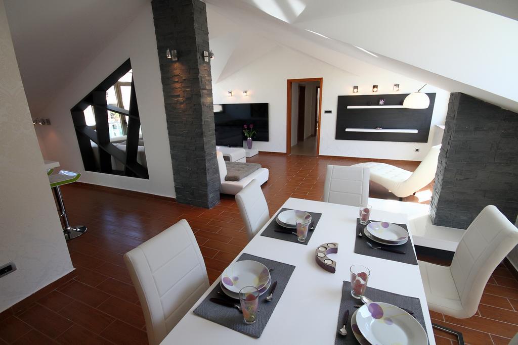 Domador Rooms & Apartments Бечичи Экстерьер фото