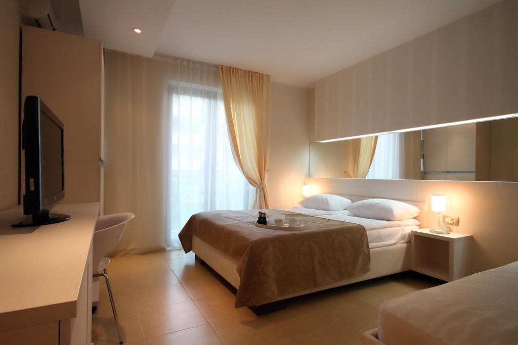 Domador Rooms & Apartments Бечичи Экстерьер фото