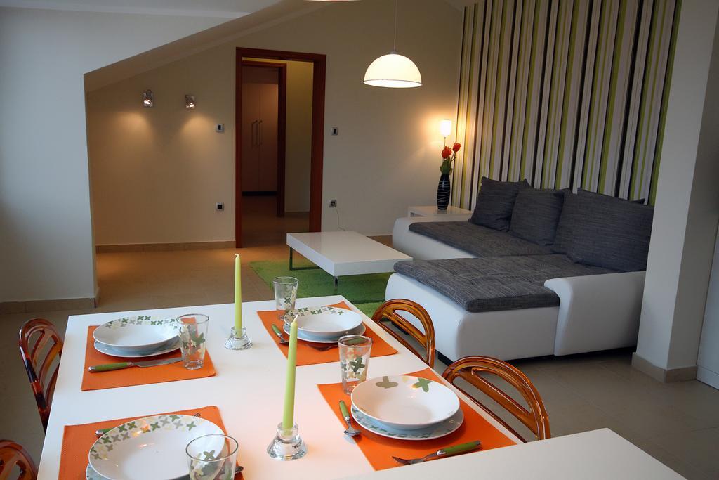 Domador Rooms & Apartments Бечичи Экстерьер фото