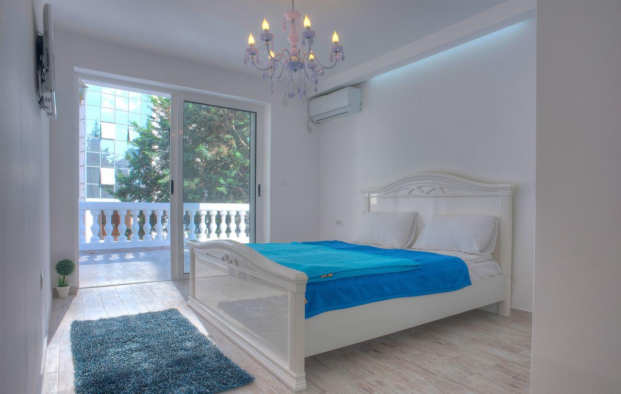 Domador Rooms & Apartments Бечичи Экстерьер фото